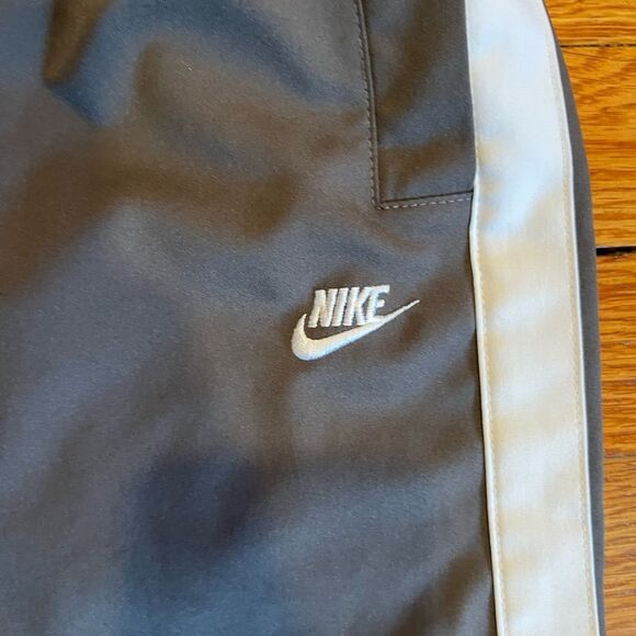 Y2K nike pants/long‎ shorts - Picture 2 of 6